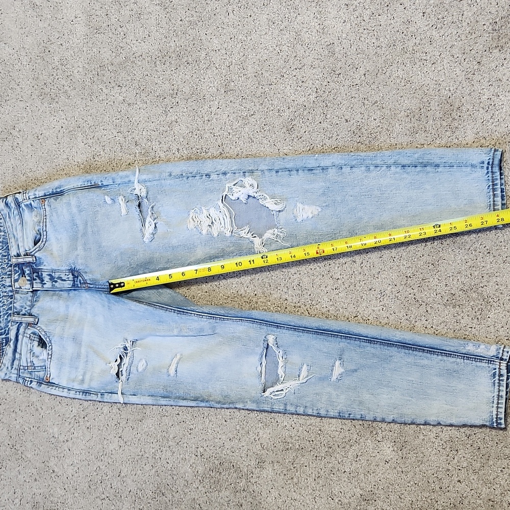 American Eagle Tomgirl High Rise Distressed Jeans Denim Pants Button Fly 2R - Picture 6 of 10
